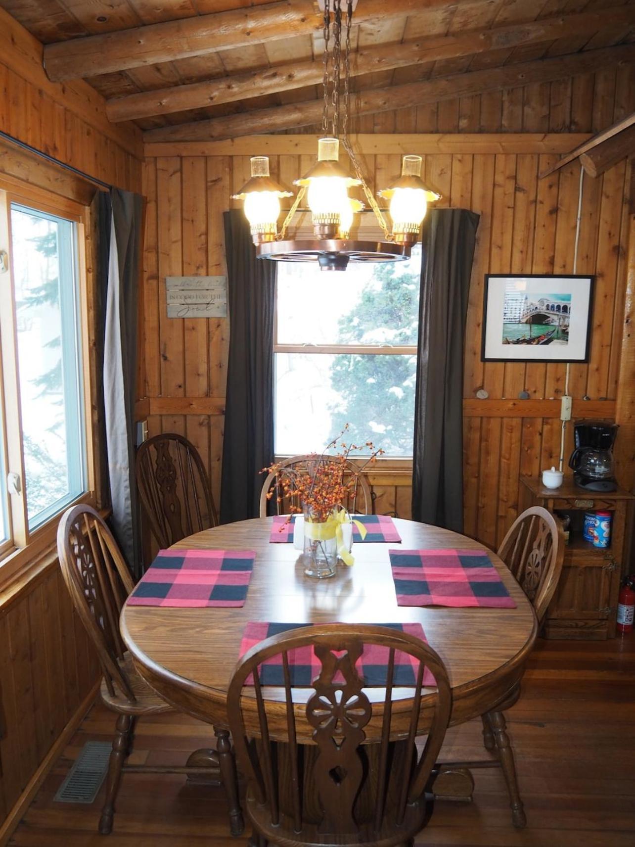 The Crystalaire Cabin - Charming And Relaxing! 法兰克福 外观 照片
